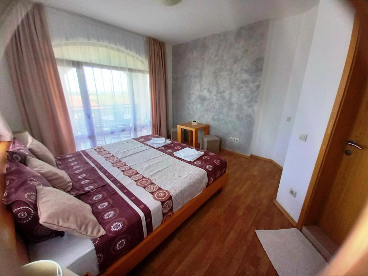 Къща За Гости Мускат 2 Aheloy Extérieur photo