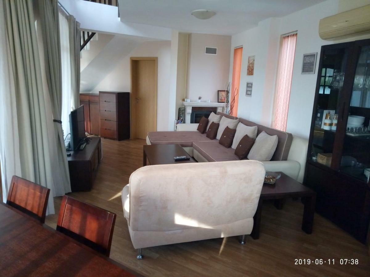 Къща За Гости Мускат 2 Aheloy Extérieur photo